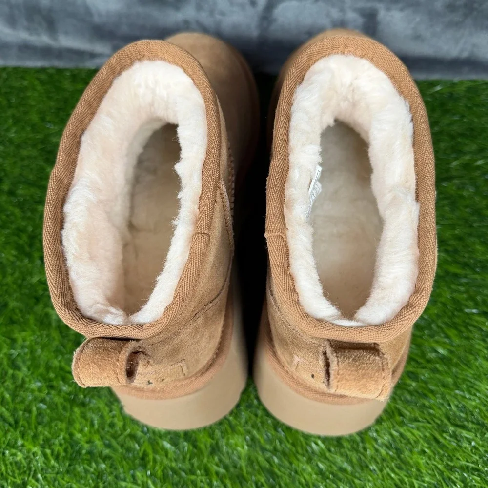 UGG Classic Ultra Mini Platform Boots Womens Size 9 Chestnut Suede